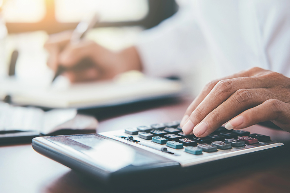 Lohnbuchhalter/in: Beruf, Aufgaben & Gehalt